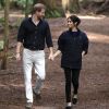 Le prince Harry, duc de Sussex, et la duchesse Meghan de Sussex (Meghan Markle), enceinte, visitant le site Redwoods Tree Walk à Rotorua, Nouvelle-Zélande, le 31 octobre 2018.