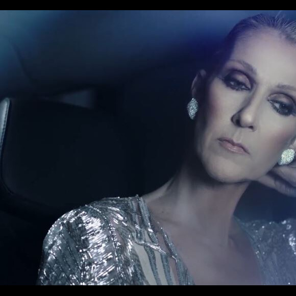 Céline Dion dans la publicité de la campagne Celinununu. Novembre 2018
