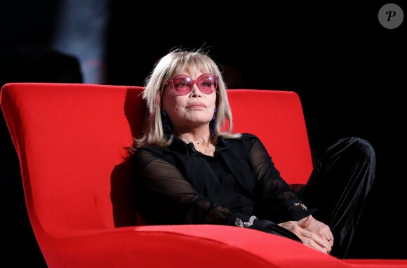 Exclusif - Enregistrement de l'émission "Le Divan" avec Amanda Lear en invitée et présentée par Marc-Olivier Fogiel, le 2 novembre 2018. L'émission sera diffusée le 9 novembre 2018 sur France 3. © Dominique Jacovides/Bestimage