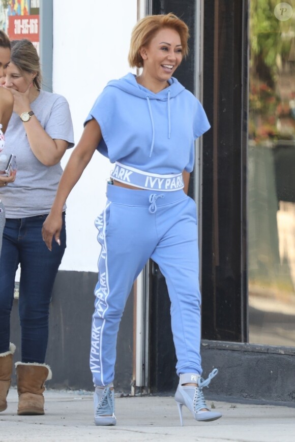 Exclusif - Mel B porte un pull et un jogging Ivy Park à West Hollywood, le 10 juillet 2018.