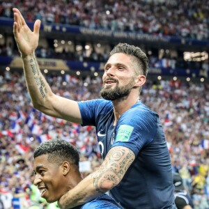 Presnel Kimpembe et Olivier Giroud - Finale de la Coupe du Monde de Football 2018 en Russie à Moscou, opposant la France à la Croatie (4-2). Le 15 juillet 2018 © Moreau-Perusseau / Bestimage