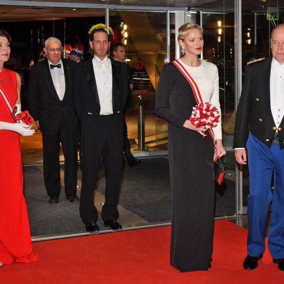 La princesse Caroline de Hanovre, son fils Andrea Casiraghi, la princesse Charlene et le prince Albert II de Monaco arrivant le 19 novembre 2018 au Grimaldi Forum lors de la soirée de gala dans le cadre de la Fête Nationale monégasque 2018. © Bruno Bebert / PRM / Bestimage