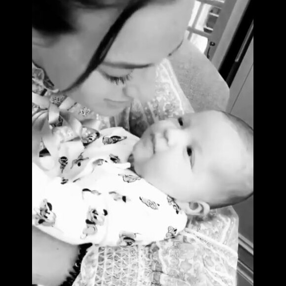 Jade Lagardère a dévoilé des photos d'elle avec Maé, le fils de sa soeur Cassandra. Instagram, novembre 2018