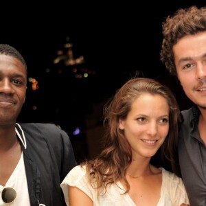 Exclusif - Les comediens de la serie "Plus Belle la Vie", Elodie Varlet ( Estelle), son compagnon Jeremie Poppe ( Romain) et David Baiot ( Djawad) posent a l'hotel Intercontinental de Marseille le 14 juillet 2013.14/07/2013 - 