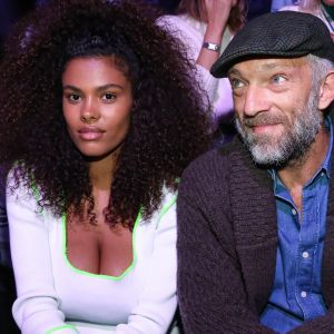 Vincent Cassel et sa femme Tina Kunakey - People lors du "Etam Live Show 2018" aux Beaux-Arts à Paris, le 25 septembre 2018. © Veeren/Moreau/Bestimage  People during the Etam Live Show 2018 held at the Beaux-Arts in Paris, France, on September 25th 201825/09/2018 - Paris