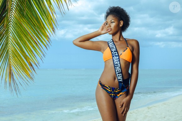 Miss Saint-Martin et Saint-Barthélémy en maillot de bain lors du voyage Miss France 2019 à l'île Maurice, en novembre 2018.