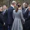 Le prince William, duc de Cambridge, et Kate Catherine Middleton, duchesse de Cambridge, lors de l'hommage rendu aux victimes de l'accident d'hélicoptère survenu dans le stade de football de Leicester. Le 28 novembre 2018