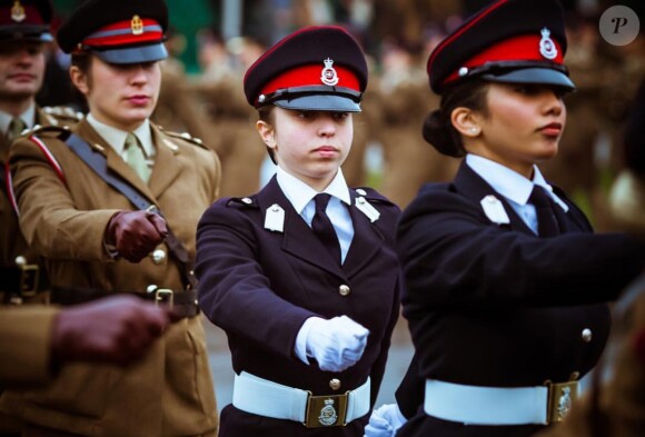 La princesse Salma de Jordanie, en uniforme, le 24 novembre 2018 à l'académie militaire royale de Sandhurst en Angleterre lors de la parade de la cérémonie de fin de formation.