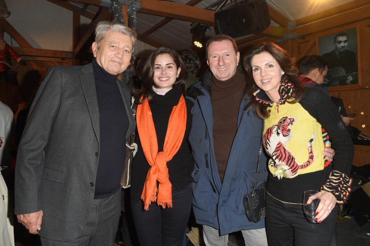 Photo : Exclusif - Alain Madelin, Pierre Botton et sa compagne Patricia et  Caroline Barclay - Soirée d'inauguration du marché de Noël au Jardin des  Tuileries à Paris le 28 novembre 2018. ©