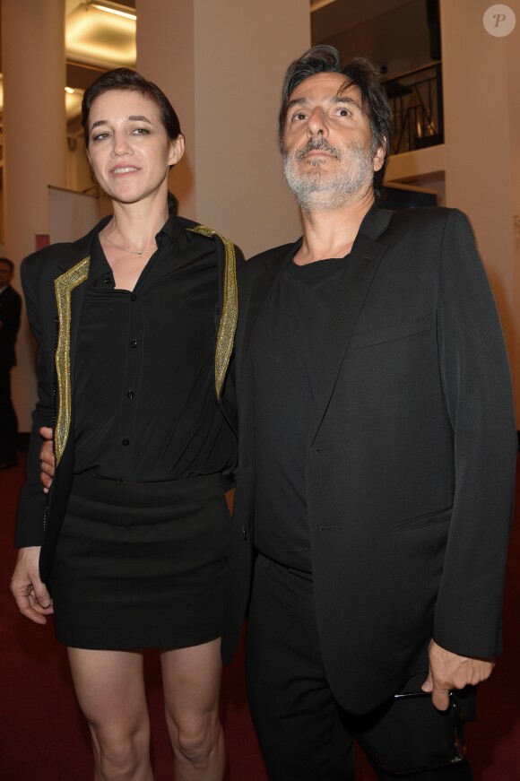 Yvan Attal et sa compagne Charlotte Gainsbourg - 30e cérémonie des Molières 2018 à la salle Pleyel à Paris, France, le 29 mai 2018. © Coadic Guirec/Bestimage