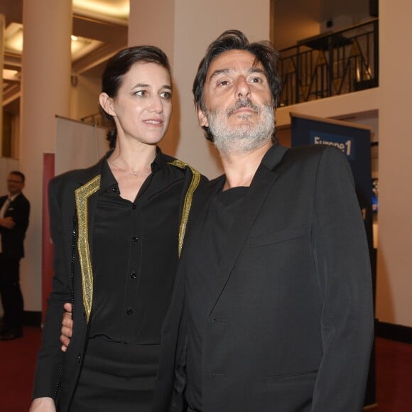 Yvan Attal et sa compagne Charlotte Gainsbourg - 30e cérémonie des Molières 2018 à la salle Pleyel à Paris, France, le 29 mai 2018. © Coadic Guirec/Bestimage