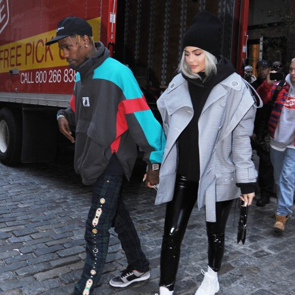 Kylie Jenner et son compagnon Travis Scott se rendent au restaurant Cipriani à New York le 28 novembre 2018.