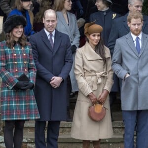 Kate Catherine Middleton, enceinte et le prince William, duc de Cambridge avec le prince Harry et sa fiancée Meghan Markle - La famille royale d'Angleterre arrive à l'église St Mary Magdalene pour la messe de Noël à Sandringham le 25 décembre 2017