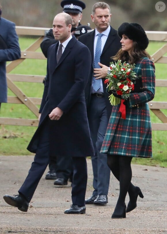 Exclusif - Kate Catherine Middleton, enceinte et le prince William, duc de Cambridge - La famille royale d'Angleterre arrive à l'église St Mary Magdalene pour la messe de Noël à Sandringham le 25 décembre 2017