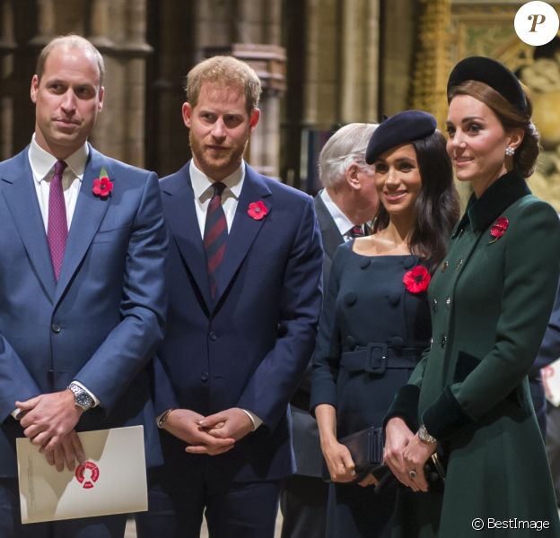 Le prince William, duc de Cambridge, le prince Harry, duc de Sussex et Meghan Markle (enceinte), duchesse de Sussex, Kate Catherine Middleton, duchesse de Cambridge - La famille royale d'Angleterre lors du service commémoratif en l'abbaye de Westminster pour le centenaire de la fin de la Première Guerre Mondiale à Londres. Le 11 novembre 2018
