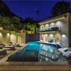 Rihanna met en vente sa maison hollywoodienne pour 7,4 millions de dollars.
