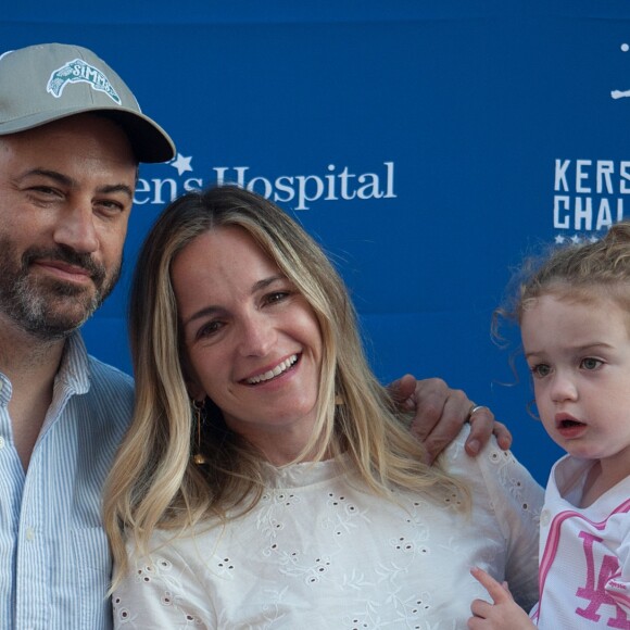 Jimmy Kimmel avec sa femme Molly McNearney et leur fille Jane lors de la 5ème édition du tournoi caritatif "Ping Pong 4 Purpose - Kershaw Challenge" à Los Angeles, le 27 juillet 2017. © Prensa Internacional via Zuma Press/Bestimage