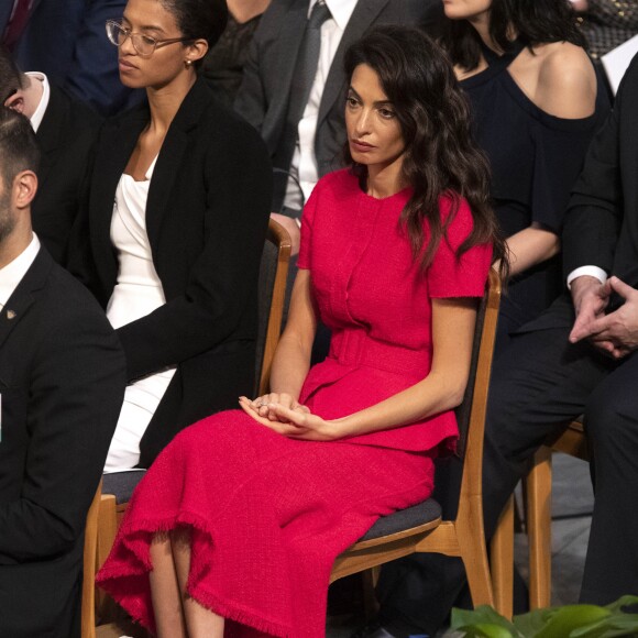 Amal Clooney assiste à la remise du Prix Nobel de la Paix à la mairie d'Oslo. Le 10 décembre 2018.