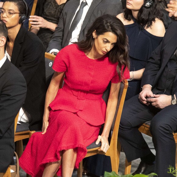 Amal Clooney assiste à la remise du Prix Nobel de la Paix à la mairie d'Oslo. Le 10 décembre 2018.