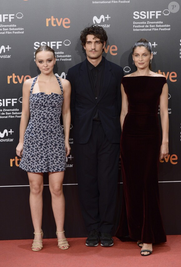 Lily Rose Depp, Louis Garrel et sa femme Laetitia Casta - Les célébrités arrivent à la première du film 'A Faithful Man' lors du 66ème festival du film de San Sebastian en Espagne le 22 septembre 2018.