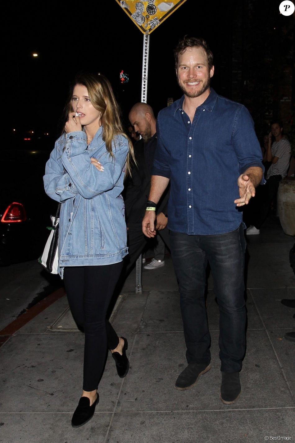 Exclusif - Chris Pratt et sa compagne Katherine Schwarzenegger sont allés faire la fête au Beauty &amp;amp; Essex après un diner en amoureux à Hollywood, le 11 août 2018