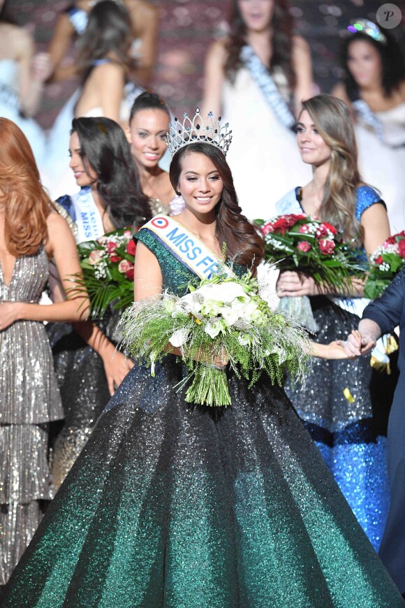 Vaimalama Chaves est notre nouvelle Miss France 2019, élue à Lille le 15 décembre 2018.