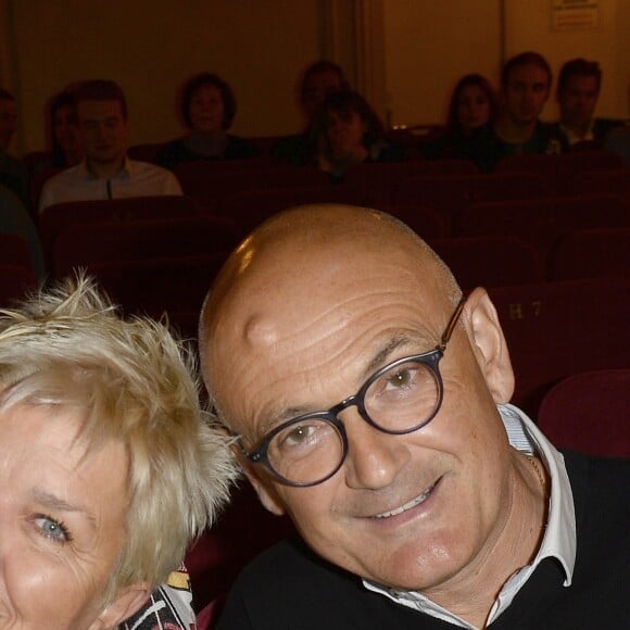 Mimie Mathy et son mari Benoist Gérard - Semi-exclusif - Remise du prix de La Fondation Diane & Lucien Barrière 2015 au théâtre Tristan Bernard à Paris, pour la pièce "Je vous écoute" à Paris le 1er février 2016.