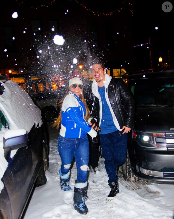 Mariah Carey et Bryan Tanaka font du shopping à Aspen. Le 22 décembre 2018.