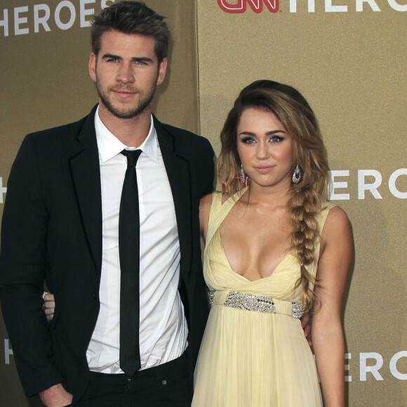 Liam Hemsworth et Miley Cyrus - Soirée CNN Heroes à Los Angeles le 11 décembre 2018.