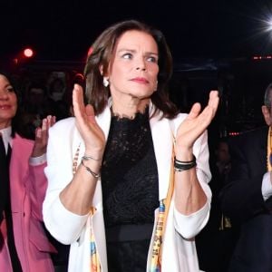 Pauline Ducruet, la princesse Stéphanie de Monaco, le prince Albert II de Monaco, Louis Ducruet et, derrière, sa compagne Marie et Robert Hossein lors de la soirée de remise des prix du 42ème Festival International du Cirque de Monte Carlo le 23 janvier 2018. © Bruno Bebert/Bestimage