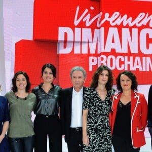 Exclusif - Catherine Marchal, Ophélia Kolb, Nathalie Péchalat, Anne Charrier, Michel Drucker, Laetitia Casta, Anne Roumanoff, Jérémy Frérot et Nicolas Briançon - Enregistrement de l'émission "Vivement Dimanche prochain", présentée par M.Drucker, et diffusée le 6 janvier sur France 2. Le 17 décembre 2018 © Guillaume Gaffiot / Bestimage