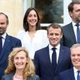 Edouard Philippe, premier ministre, Brune Poirson, secrétaire d'état auprès du ministre de la transition écologique et solidaire, Christophe Castaner, ministre de l'Intérieur, le président Emmanuel Macron, Nicole Belloubet, ministre de la justice et garde des sceaux, François de Rugy, ministre de la transition écologique et solidaire lors de la photo de famille du gouvernement Philippe III au palais de l'Elysée à Paris le 17 octobre 2018. © Stéphane Lemouton / Bestimage