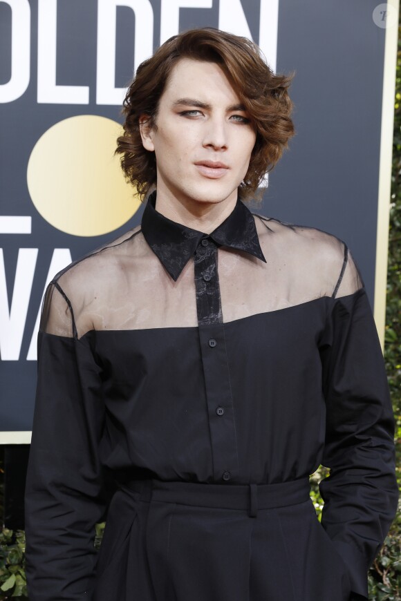 Cody Fern en Maison Margiela - 76e cérémonie annuelle des Golden Globe Awards au Beverly Hilton Hotel à Los Angeles, le 6 janvier 2019.