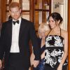 Le prince Harry, duc de Sussex, et Meghan Markle (enceinte), duchesse de Sussex quittent la soirée Royal Variety Performance à Londres le 19 novembre 2018.