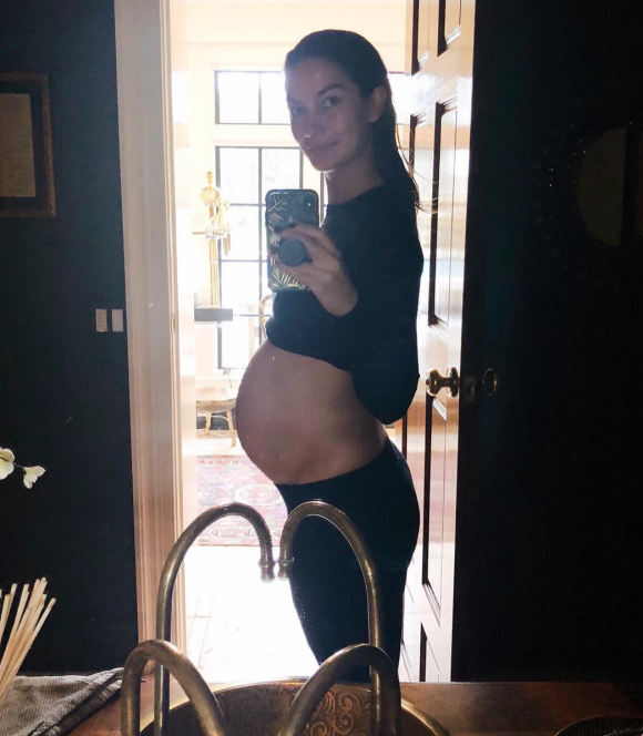 Lily Aldridge, enceinte. Novembre 2018.