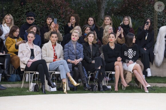 Kate Moran, Alma Jodorowsky, Cécile Cassel, Marion Cotillard et Alessandra Mastronardi- Deuxième défilé de mode Haute-Couture printemps-été 2019 "Chanel" au Grand Palais à Paris. Le 22 janvier 2019 © Olivier Borde / Bestimage