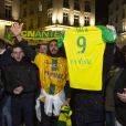 Hommage populaire à Emiliano Sala à Nantes le 22 janvier 2019, au lendemain de sa disparition à bord d'un avion qui le menait à Cardiff. © Laetitia Notarianni / Bestimage