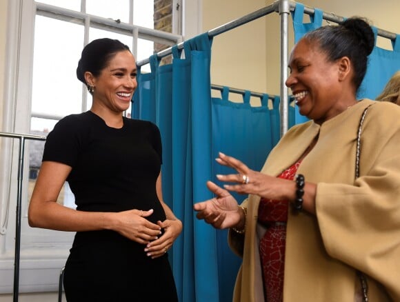 Meghan Markle (enceinte), duchesse de Sussex, en visite dans les locaux de l'association "Smart Works" à Londres. Le 10 janvier 2019.