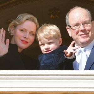 Le prince héréditaire Jacques de Monaco s'est joint à ses parents la princesse Charlene et le prince Albert II pour assister depuis le balcon du palais princier à la procession des reliques de Sainte Dévote à Monaco le 27 janvier 2019. ©Bruno Bebert/Bestimage