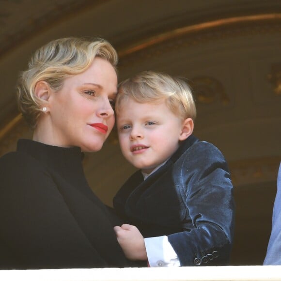 Le prince héréditaire Jacques de Monaco s'est joint à ses parents la princesse Charlene et le prince Albert II pour assister depuis le balcon du palais princier à la procession des reliques de Sainte Dévote à Monaco le 27 janvier 2019. ©Bruno Bebert/Bestimage