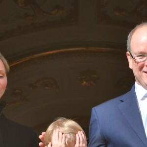 Le prince héréditaire Jacques de Monaco s'est joint à ses parents la princesse Charlene et le prince Albert II pour assister depuis le balcon du palais princier à la procession des reliques de Sainte Dévote à Monaco le 27 janvier 2019. ©Bruno Bebert/Bestimage