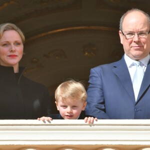 Le prince héréditaire Jacques de Monaco s'est joint à ses parents la princesse Charlene et le prince Albert II pour assister depuis le balcon du palais princier à la procession des reliques de Sainte Dévote à Monaco le 27 janvier 2019. ©Bruno Bebert/Bestimage