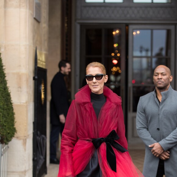 Céline Dion et son ami Pepe Munoz à la sortie de l'hotel Crillon, à Paris, se rendent au théâtre Mogador le 27 Janvier 2019