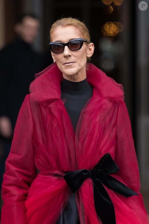 Céline Dion et son ami Pepe Munoz à la sortie de l'hotel Crillon, à Paris, se rendent au théâtre Mogador le 27 Janvier 2019