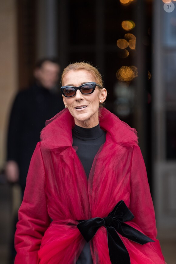 Céline Dion et son ami Pepe Munoz à la sortie de l'hotel Crillon, à Paris, se rendent au théâtre Mogador le 27 Janvier 2019