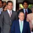 Le roi Juan Carlos avec l'un de ses petits fils et le Duc de Palma de Majorque 