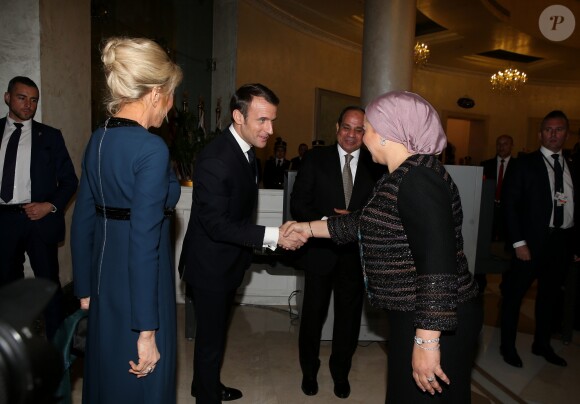 Le président égyptien Abdel Fattah al-Sissi et sa femme la Première Dame Entissar Amer accueillent son homologue français Emmanuel Macron et sa femme la Première dame Brigitte Macron - Dîner en l'honneur du président de la République française et sa femme la Première Dame, offert par son homologue égyptien et sa femme la Première Dame à l'hôtel Al Masah au Caire, Egypte, le 28 janvier 2019. Le couple présidentiel français est en visite officielle de trois jours en Egypte. © Dominique Jacovides/Bestimage
