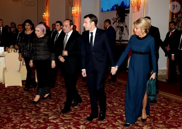 Le président de la République française Emmanuel Macron, sa femme la Première dame Brigitte Macron, son homologue égyptien Abdel Fattah al-Sissi et sa femme la Première Dame Entissar Amer - Dîner en l'honneur du président de la République française et sa femme la Première Dame, offert par son homologue égyptien et sa femme la Première Dame à l'hôtel Al Masah au Caire, Egypte, le 28 janvier 2019. Le couple présidentiel français est en visite officielle de trois jours en Egypte. © Dominique Jacovides/Bestimage