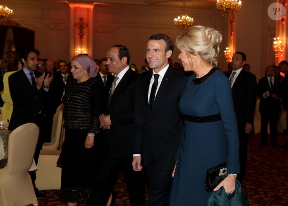 Le président de la République française Emmanuel Macron, sa femme la Première dame Brigitte Macron, son homologue égyptien Abdel Fattah al-Sissi et sa femme la Première Dame Entissar Amer - Dîner en l'honneur du président de la République française et sa femme la Première Dame, offert par son homologue égyptien et sa femme la Première Dame à l'hôtel Al Masah au Caire, Egypte, le 28 janvier 2019. Le couple présidentiel français est en visite officielle de trois jours en Egypte. © Dominique Jacovides/Bestimage