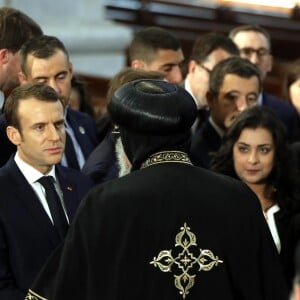 Le président de la République française Emmanuel Macron, sa femme la Première Dame Brigitte Macron et le pape copte orthodoxe Tawadros II (Théodore II) - Le président de la République française et sa femme la Première Dame et le pape copte orthodoxe au siège de la papauté copte à la cathédrale Saint-Marcdu Caire à Abbassia, Egypte, le 29 janvier 2019. Le couple présidentiel français est en visite officielle de trois jours en Egypte. © Dominique Jacovides/Bestimage